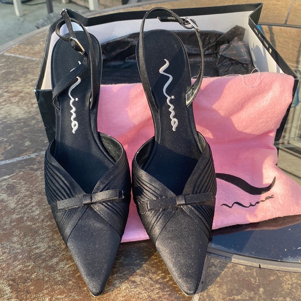 Pointed toe dressy sling back shoes by Nina. Classy and sassy!!